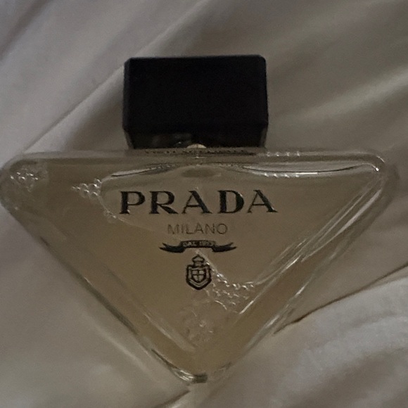 Prada Paradoxe Virtual Flower - Pink & Black Packaging - Picture 2 of 3